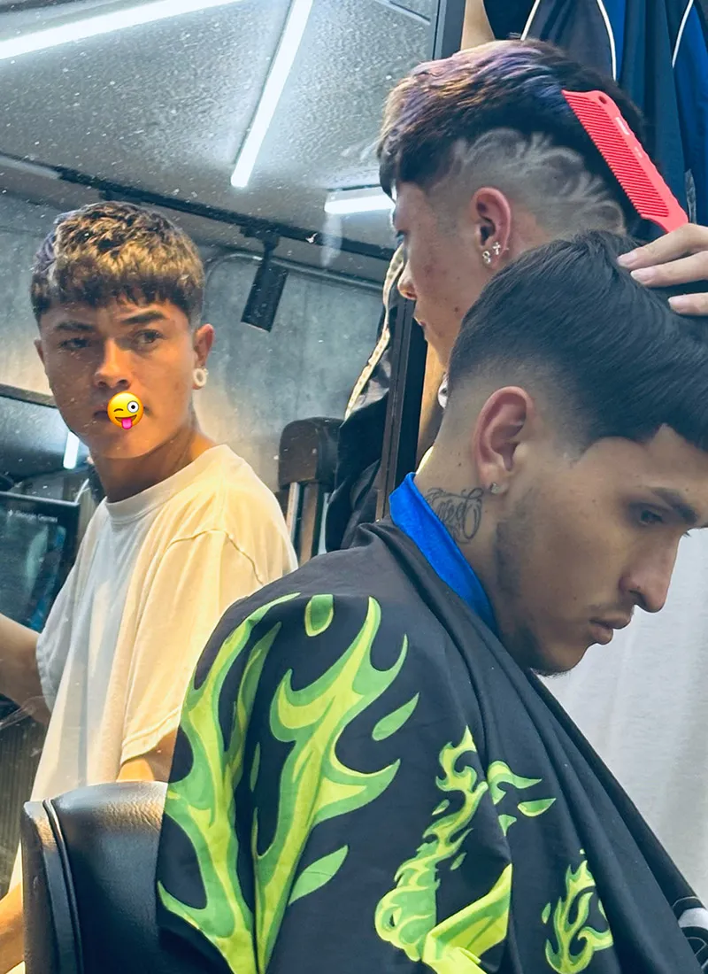Nicolás, barbero de Blades Vision en Bogotá